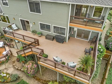 21220 Serango Drive West Linn OR 97068