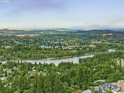 21220 Serango Drive West Linn OR 97068