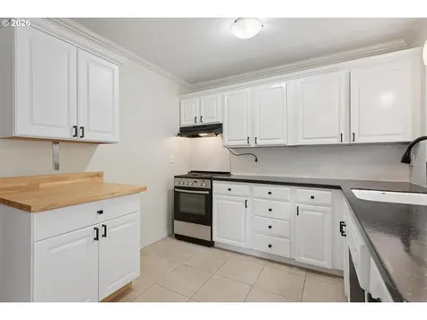 1824 NE Wasco Street Portland OR 97232