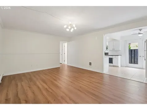 1824 NE Wasco Street Portland OR 97232