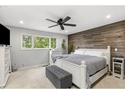 351 Champagne Court Roseburg OR 97471