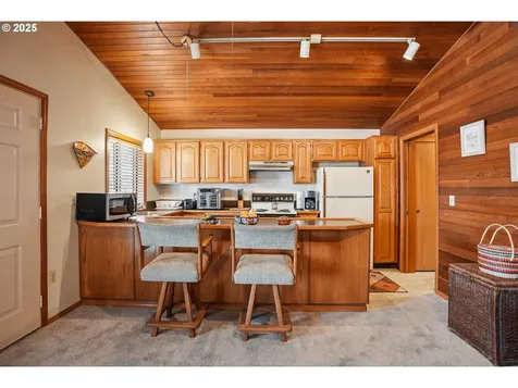19609 NE Marine Drive Portland OR 97230
