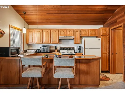 19609 NE Marine Drive Portland OR 97230
