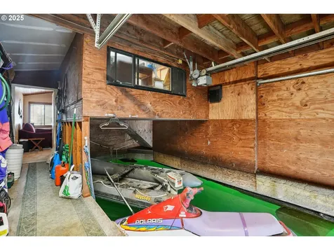 19609 NE Marine Drive Portland OR 97230