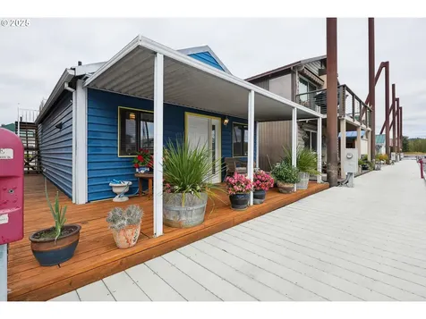 19609 NE Marine Drive Portland OR 97230