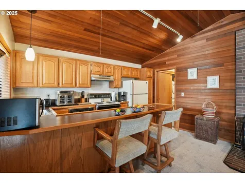 19609 NE Marine Drive Portland OR 97230