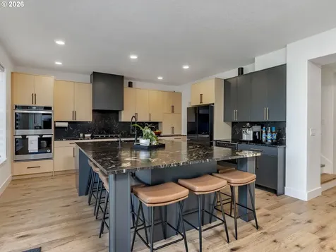 1001 S 50th Court Ridgefield WA 98642