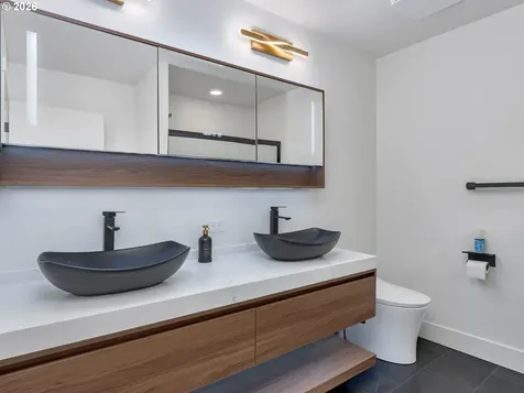 1001 S 50th Court Ridgefield WA 98642