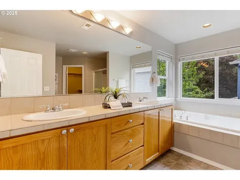555 NE 58th Avenue Hillsboro OR 97124