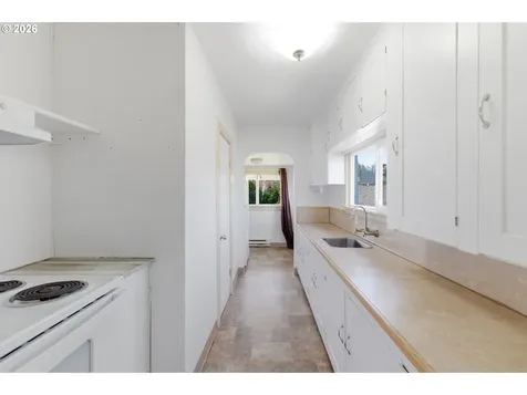 800 Oakhill Avenue SE Salem OR 97302
