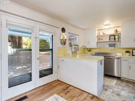 1416 Laurel Street Lake Oswego OR 97034