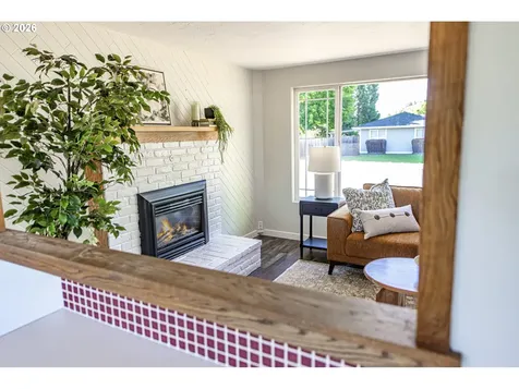 196 Maverick Avenue Eugene OR 97404