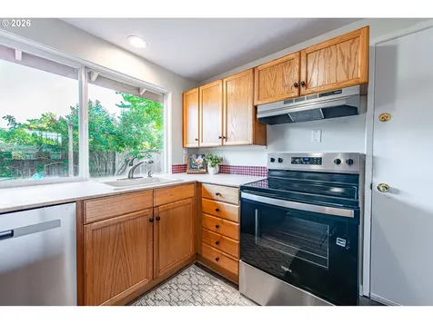 196 Maverick Avenue Eugene OR 97404