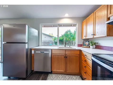 196 Maverick Avenue Eugene OR 97404