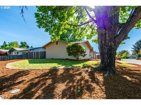 196 Maverick Avenue Eugene OR 97404