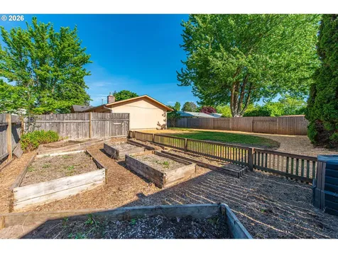 196 Maverick Avenue Eugene OR 97404