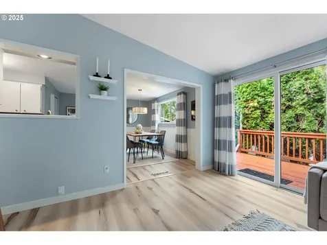 5545 SW Seymour Street Portland OR 97221
