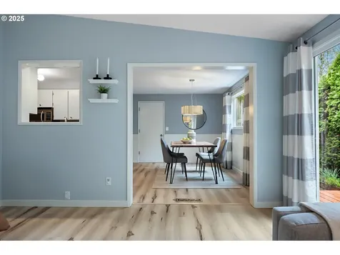 5545 SW Seymour Street Portland OR 97221