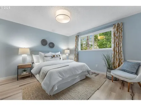 5545 SW Seymour Street Portland OR 97221