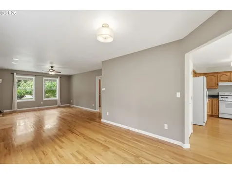 1240 N River Road Cottage Grove OR 97424
