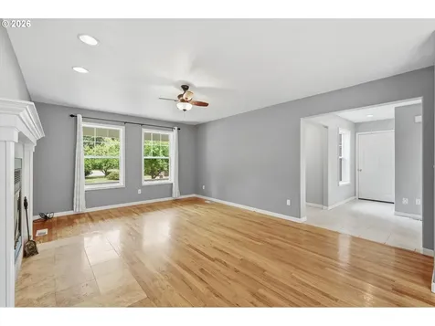 1240 N River Road Cottage Grove OR 97424