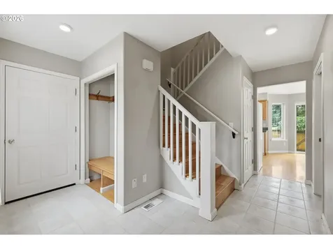 1240 N River Road Cottage Grove OR 97424