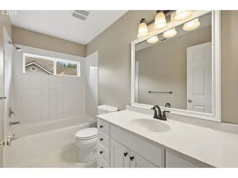 1240 N River Road Cottage Grove OR 97424