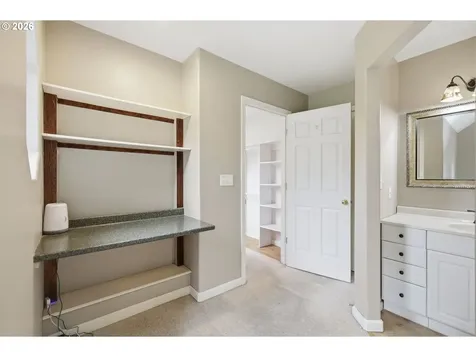 1240 N River Road Cottage Grove OR 97424