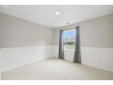 1240 N River Road Cottage Grove OR 97424