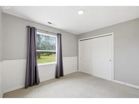 1240 N River Road Cottage Grove OR 97424