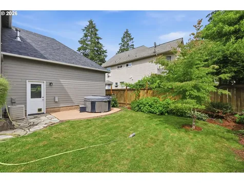 1240 N River Road Cottage Grove OR 97424