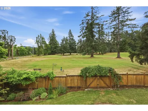1240 N River Road Cottage Grove OR 97424