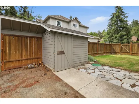 1240 N River Road Cottage Grove OR 97424