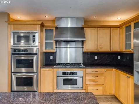 15446 SE Honeysuckle Way Clackamas OR 97015