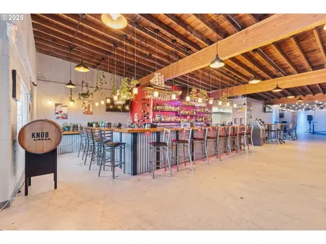 1330 NE Highway 101 Lincoln City OR 97367