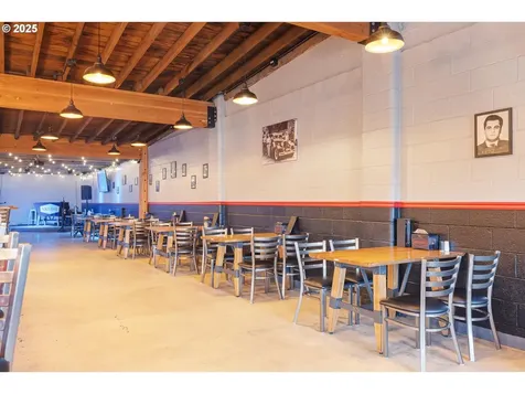 1330 NE Highway 101 Lincoln City OR 97367
