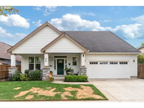 956 NE Samson Street Mcminnville OR 97128