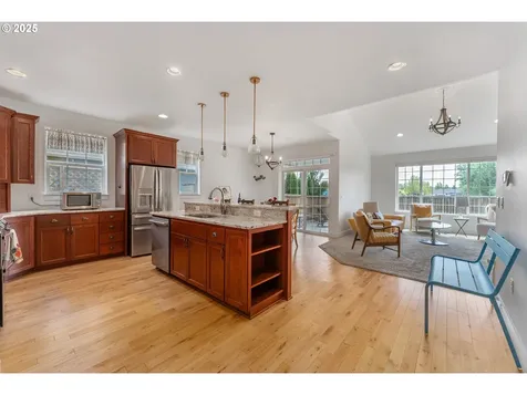 956 NE Samson Street Mcminnville OR 97128