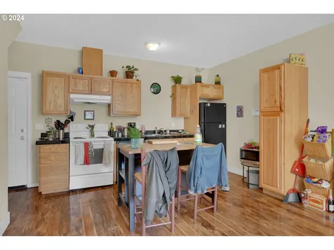 1857 Pearl Street Eugene OR 97401