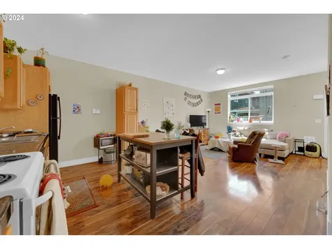 1857 Pearl Street Eugene OR 97401