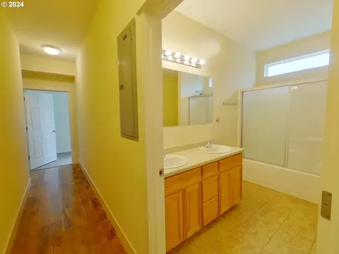 1857 Pearl Street Eugene OR 97401