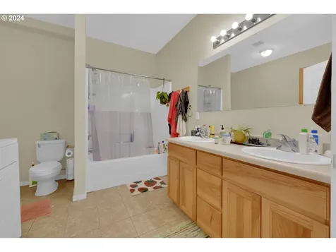 1857 Pearl Street Eugene OR 97401