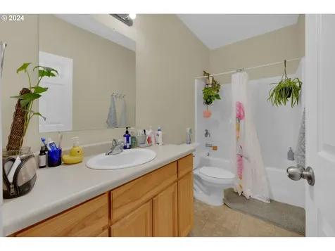 1857 Pearl Street Eugene OR 97401