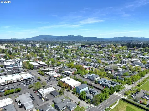 1857 Pearl Street Eugene OR 97401