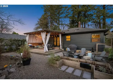 8707 SW 19th Avenue Portland OR 97219
