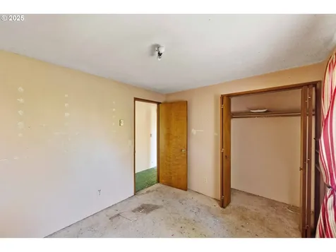 1090 Sanford Street Coos Bay OR 97420