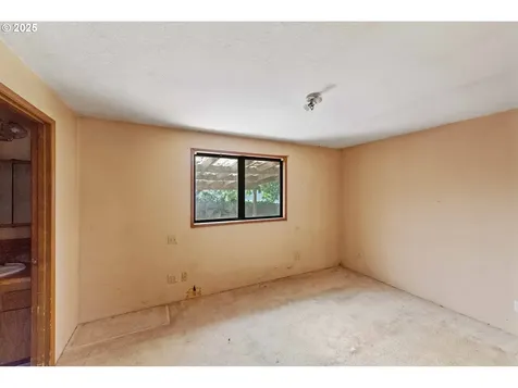 1090 Sanford Street Coos Bay OR 97420