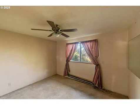 1090 Sanford Street Coos Bay OR 97420