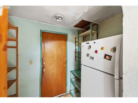 1090 Sanford Street Coos Bay OR 97420