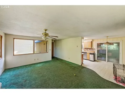 1090 Sanford Street Coos Bay OR 97420
